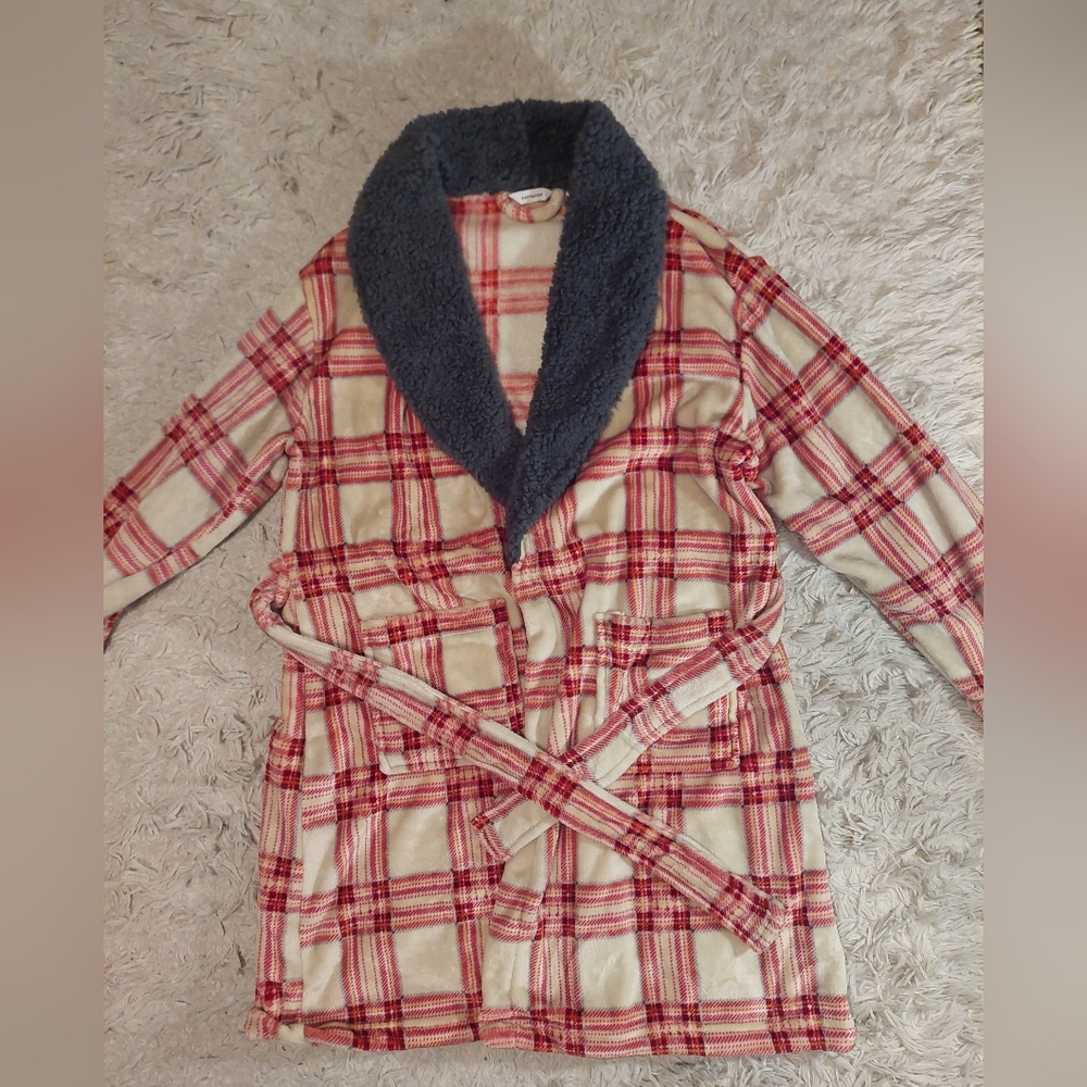 Luxurious Cervantes Robe - Picture 7 of 11